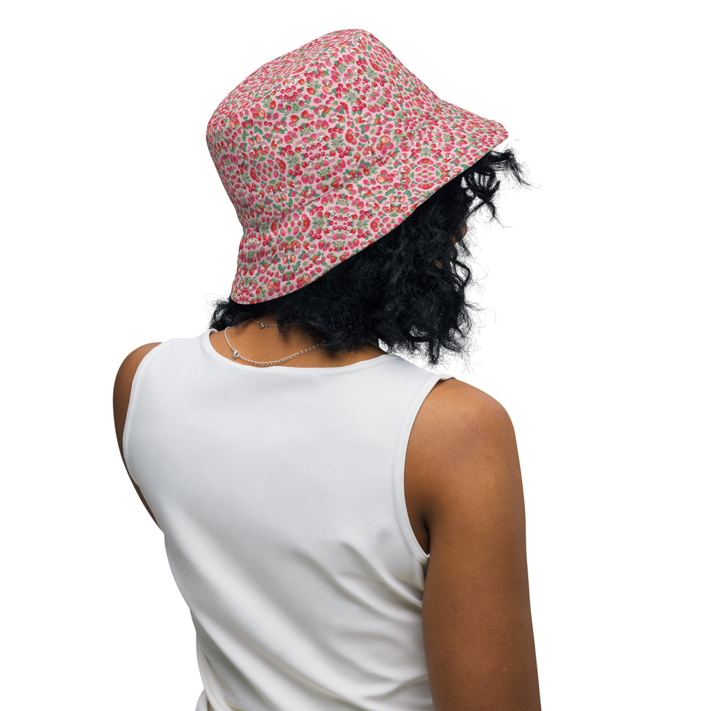 🍓 Berry Pony Pop Reversible bucket hat